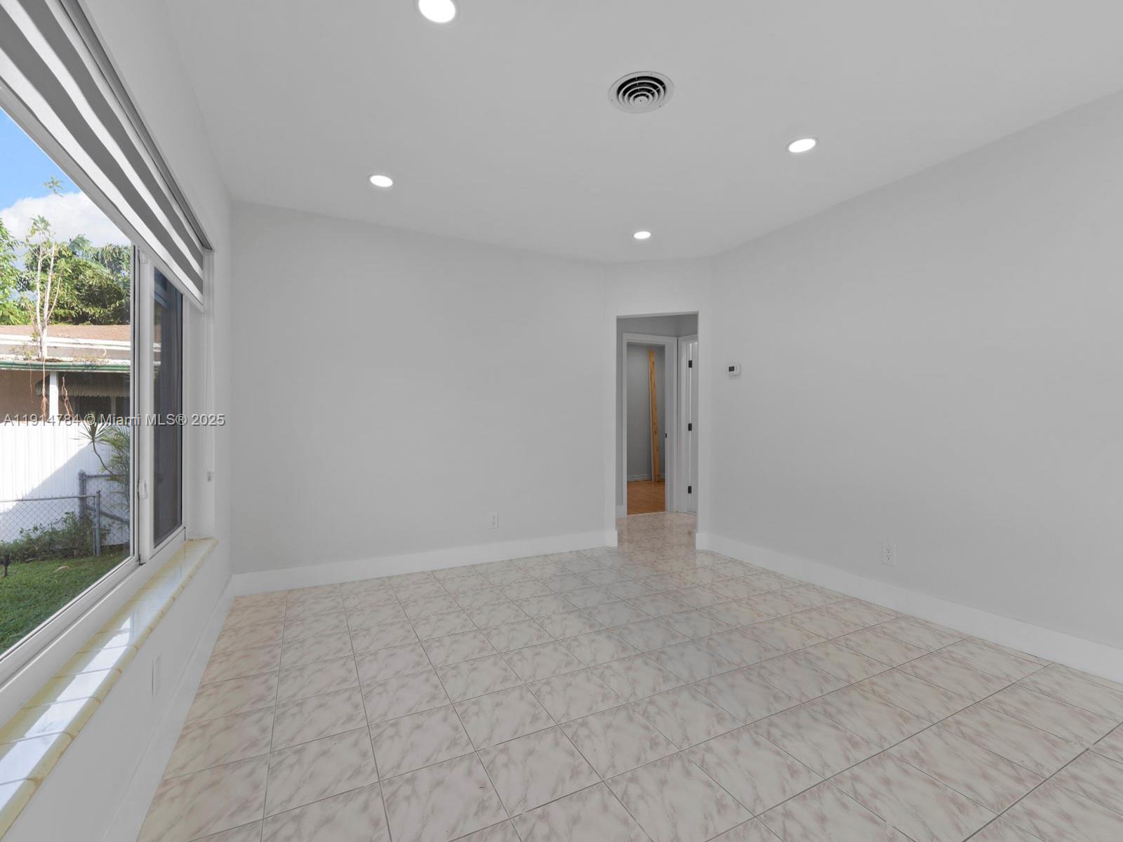 PALM AVE HIGHLANDS - Residential