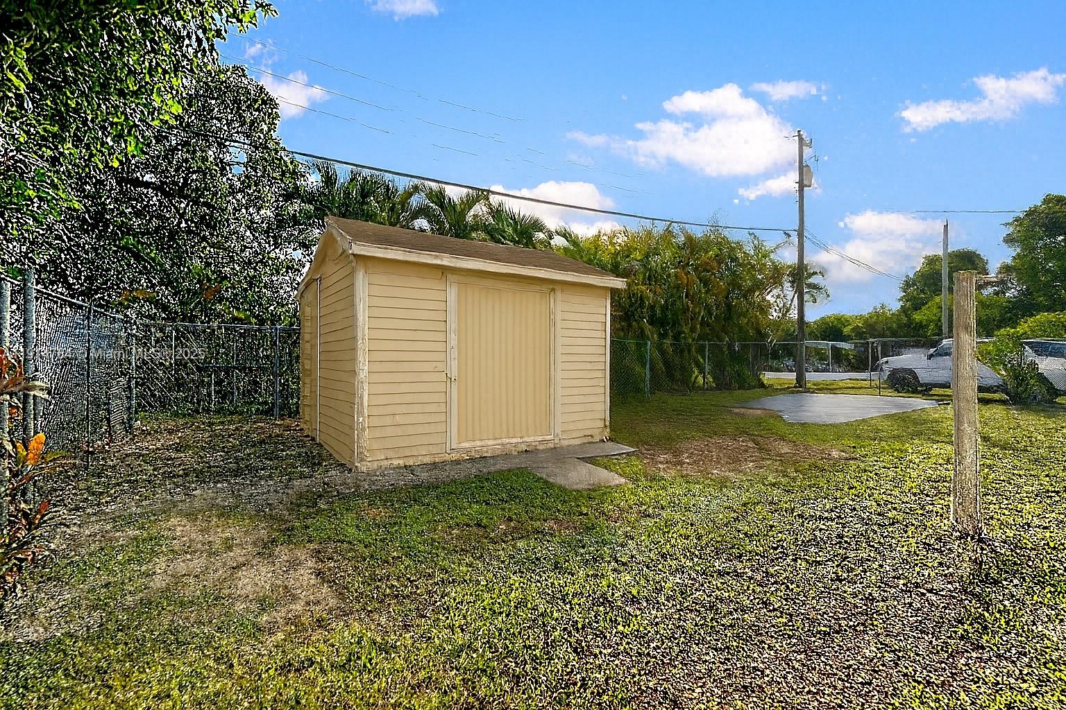 PALM AVE HIGHLANDS - Residential