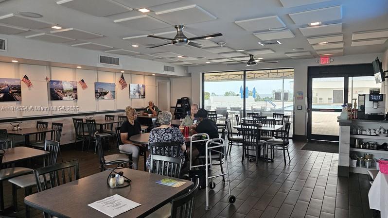 SUMMIT CONDO - Residential