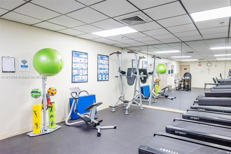 SUMMIT CONDO - Residential