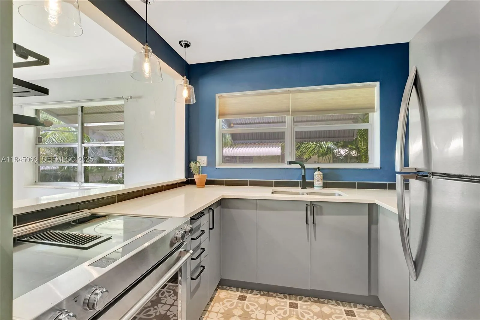 Hollywood, Florida 33020, United States, 2 Bedrooms Bedrooms, ,2 BathroomsBathrooms,Residential,Active,176426