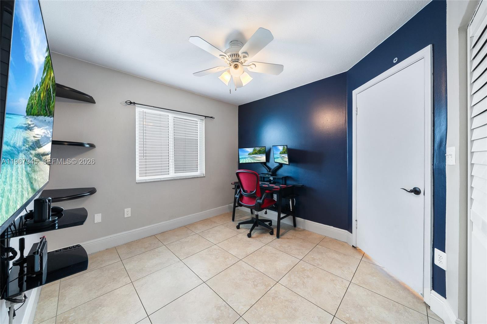 COUNTRY WALK WEST SEC 1 - Residential