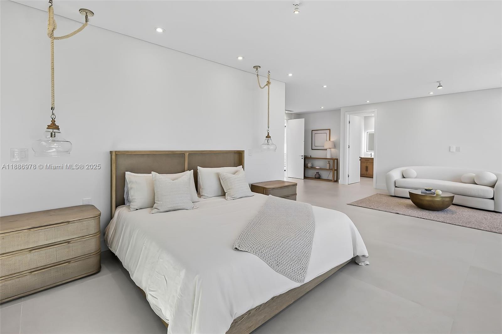 RIVIERA - Residential