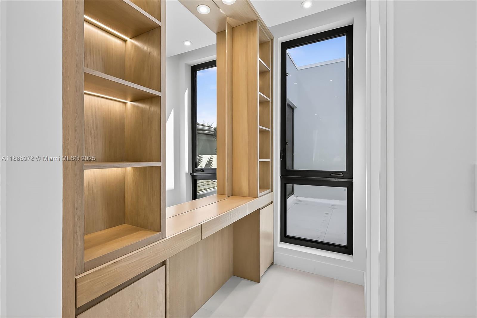 RIVIERA - Residential