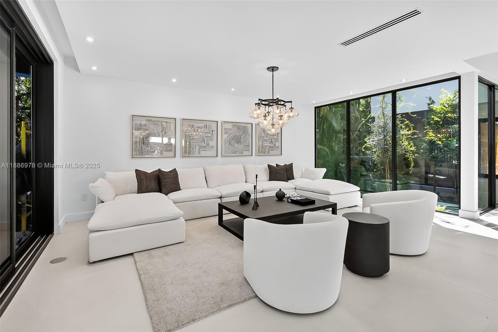 RIVIERA - Residential