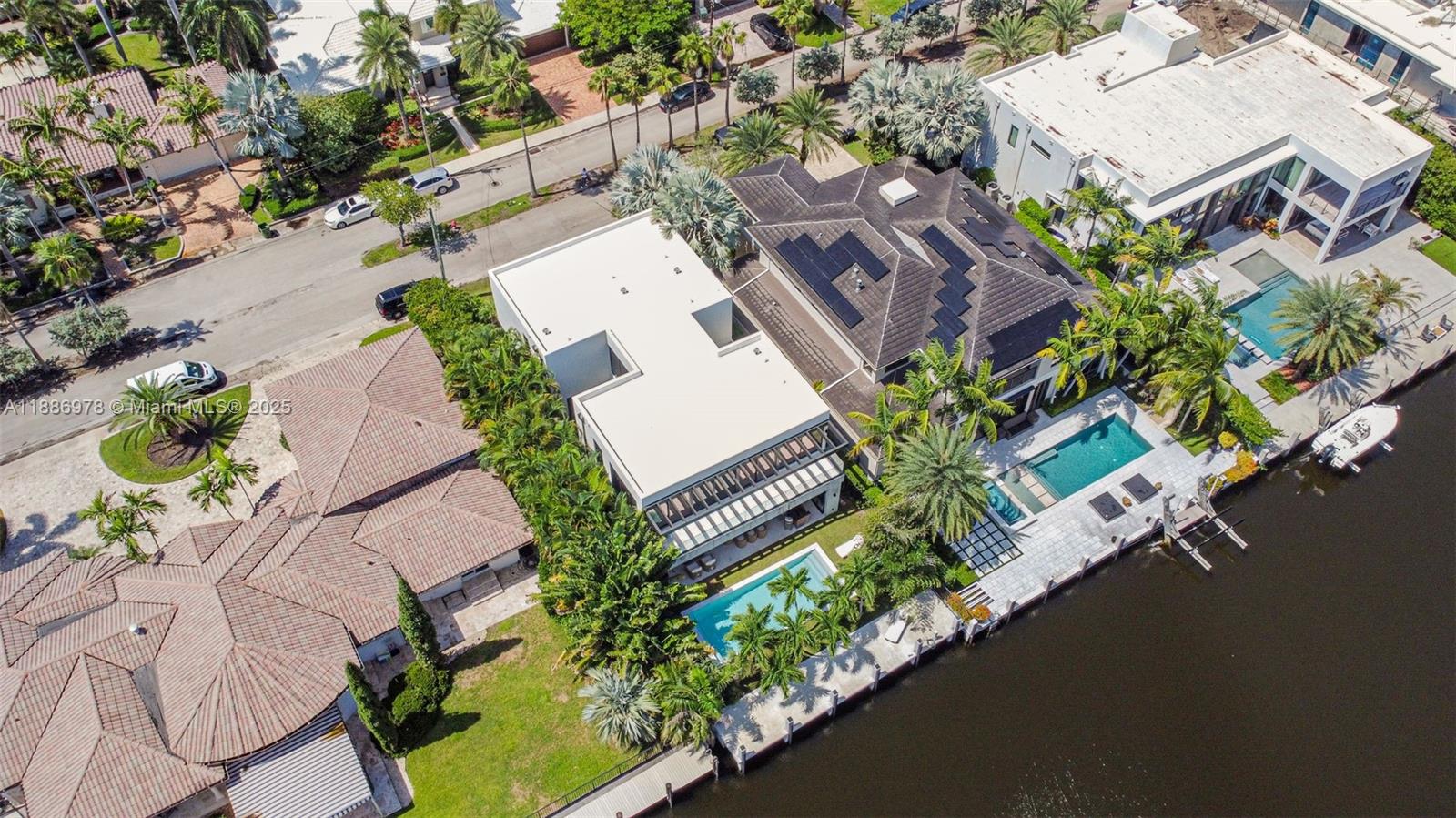 RIVIERA - Residential