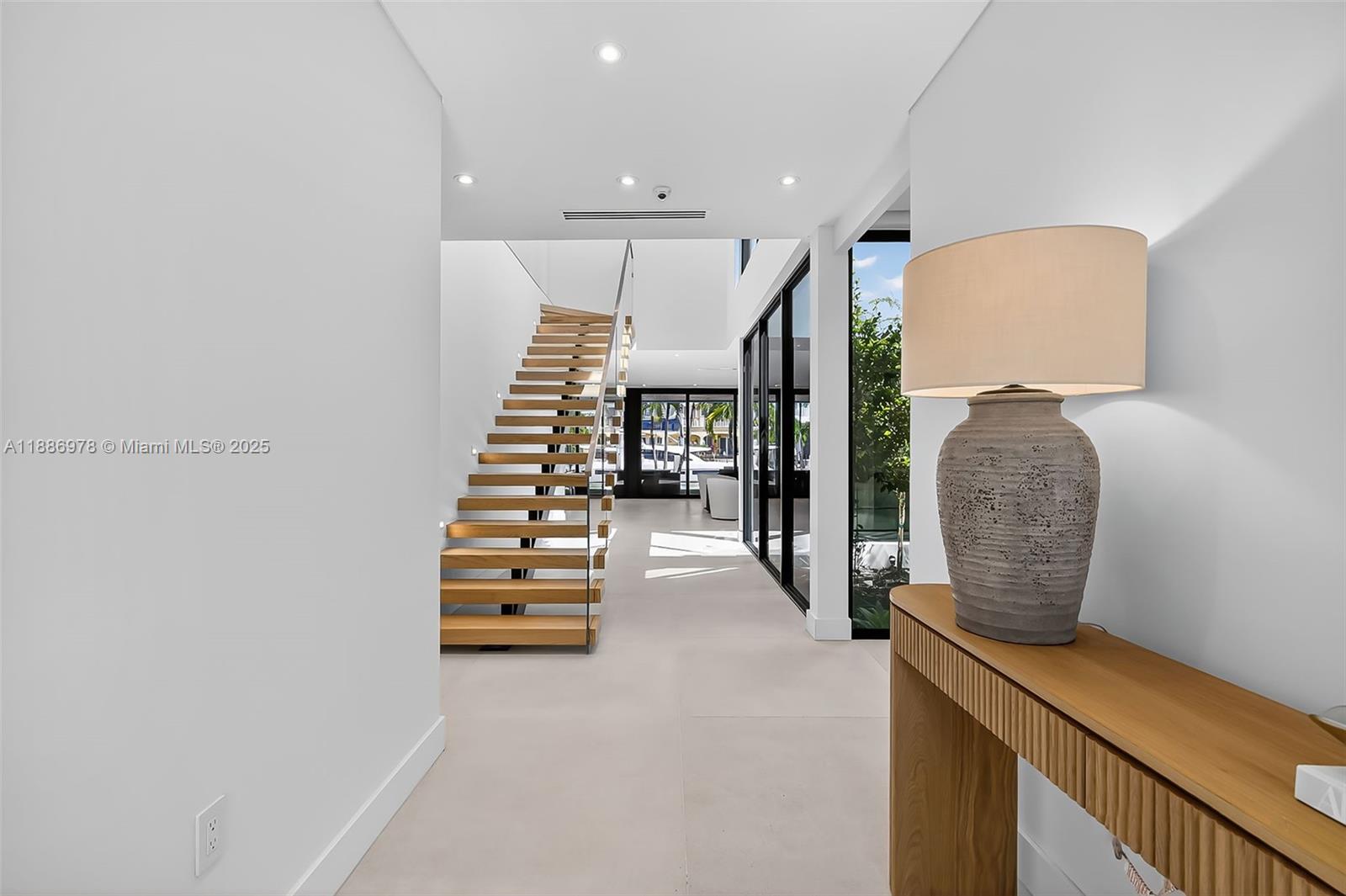 RIVIERA - Residential