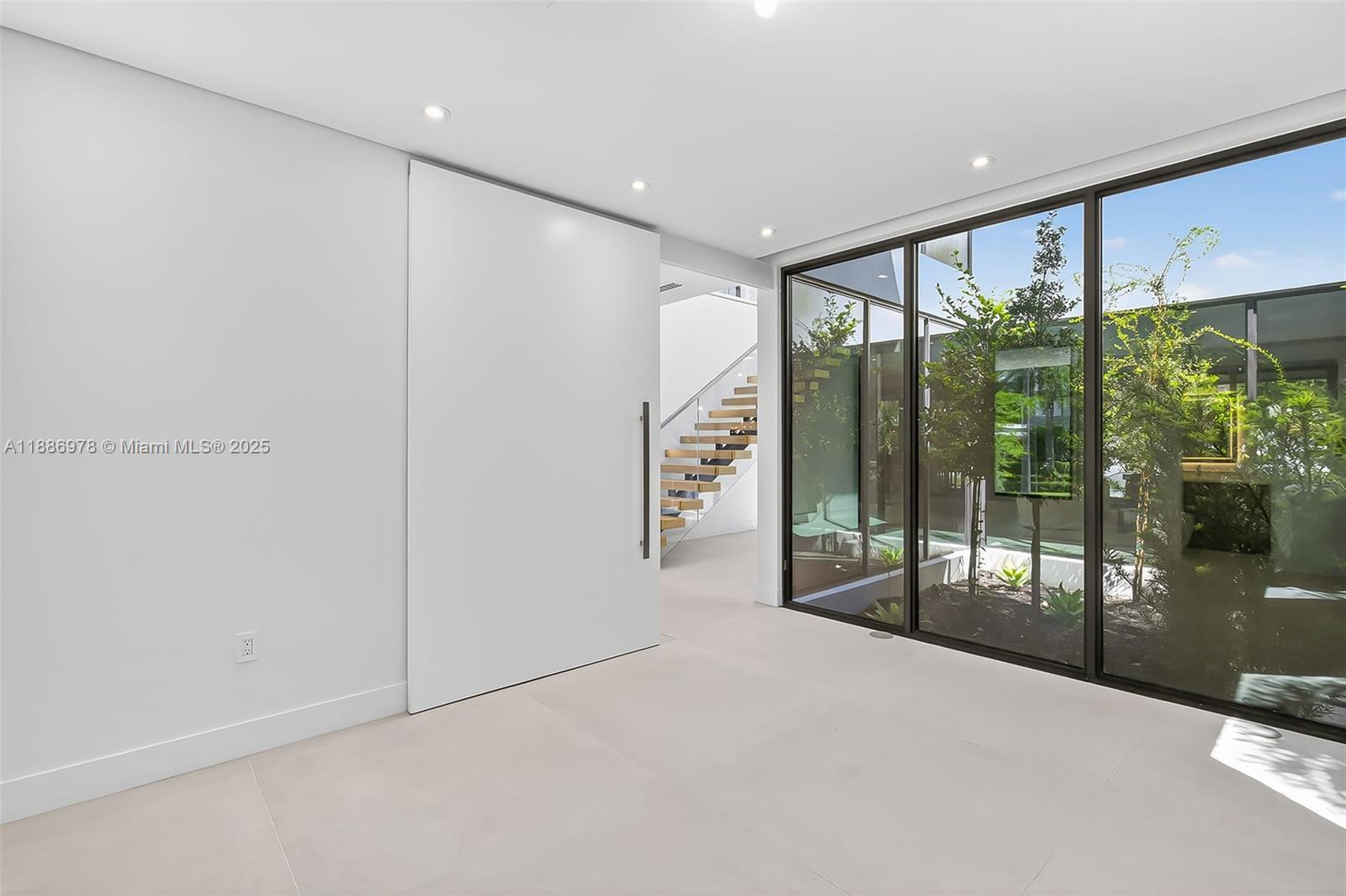 RIVIERA - Residential