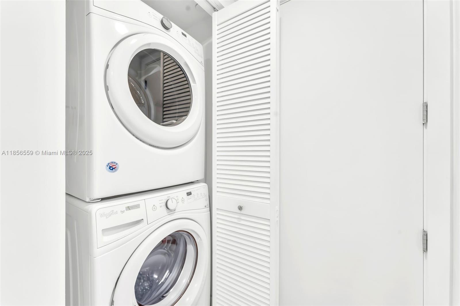 5252 PASEO CONDO - Residential