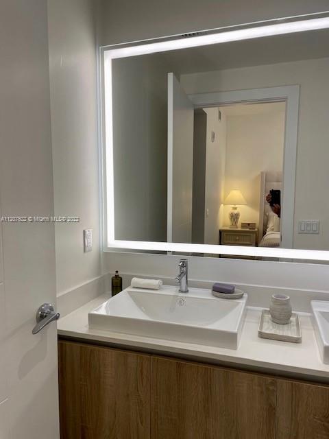 AVENTURA PARKSQUARE RESID - Residential Lease