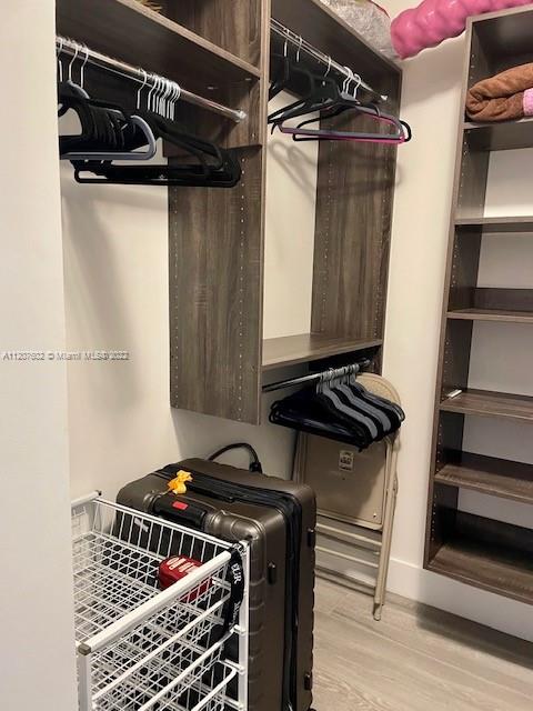 AVENTURA PARKSQUARE RESID - Residential Lease