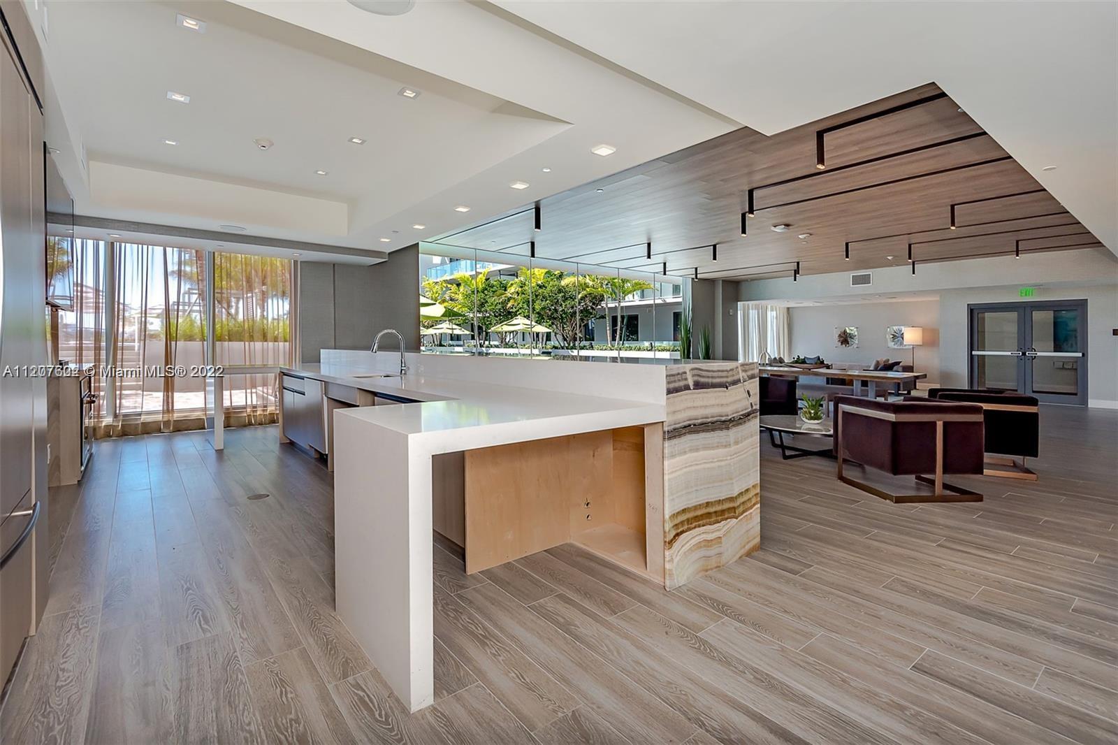 AVENTURA PARKSQUARE RESID - Residential Lease