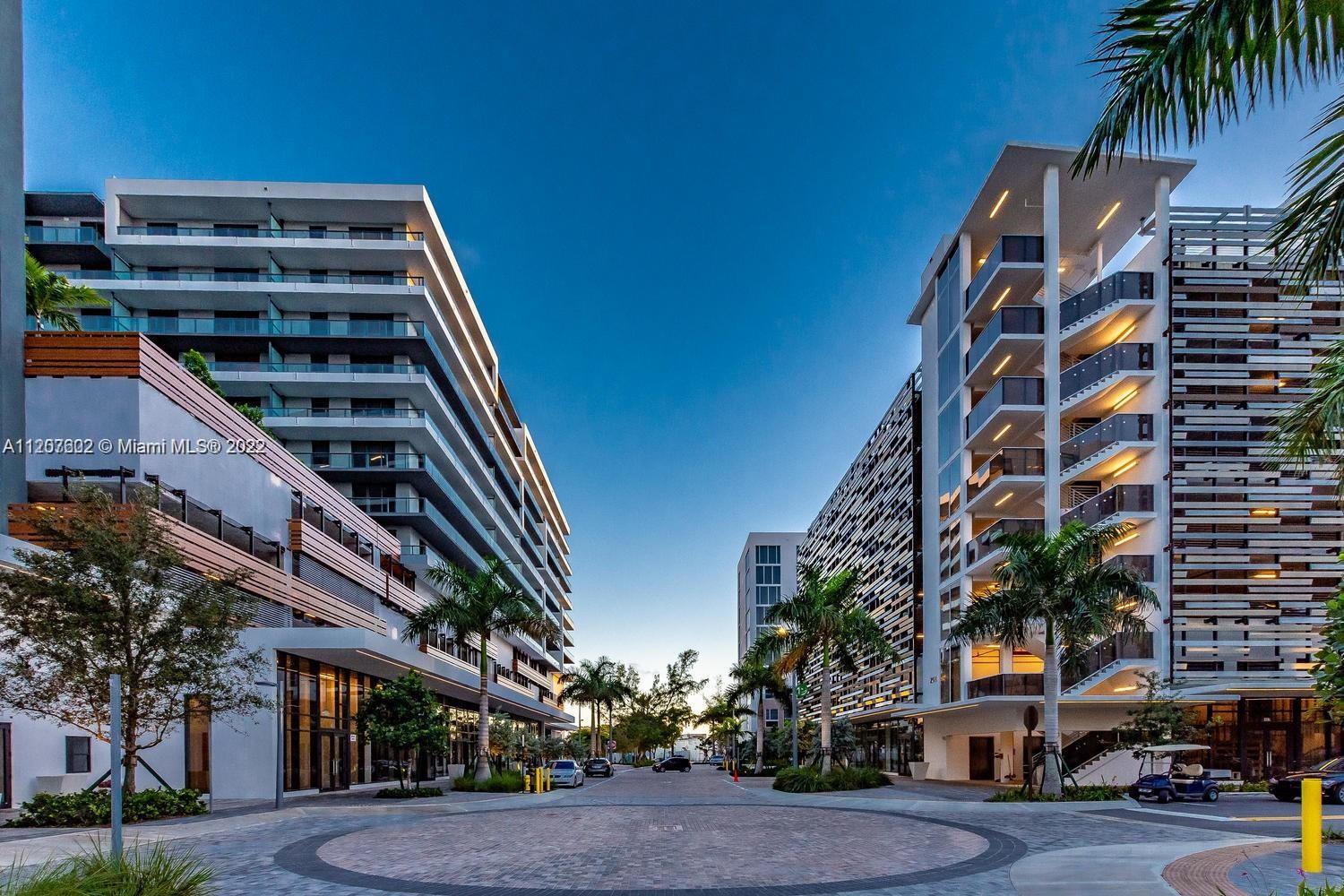 AVENTURA PARKSQUARE RESID - Residential Lease