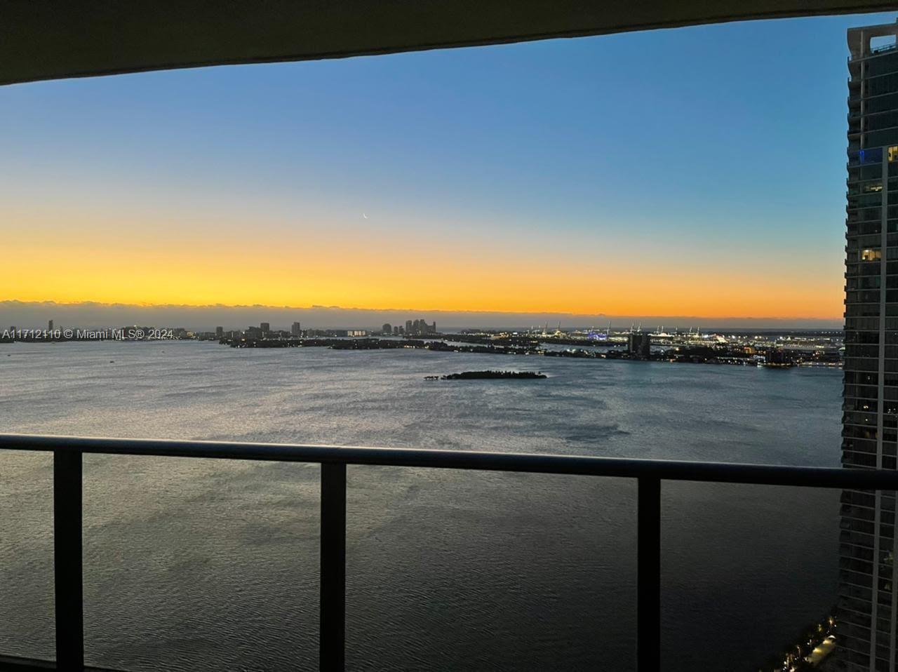 PARAISO BAY CONDO - Residential