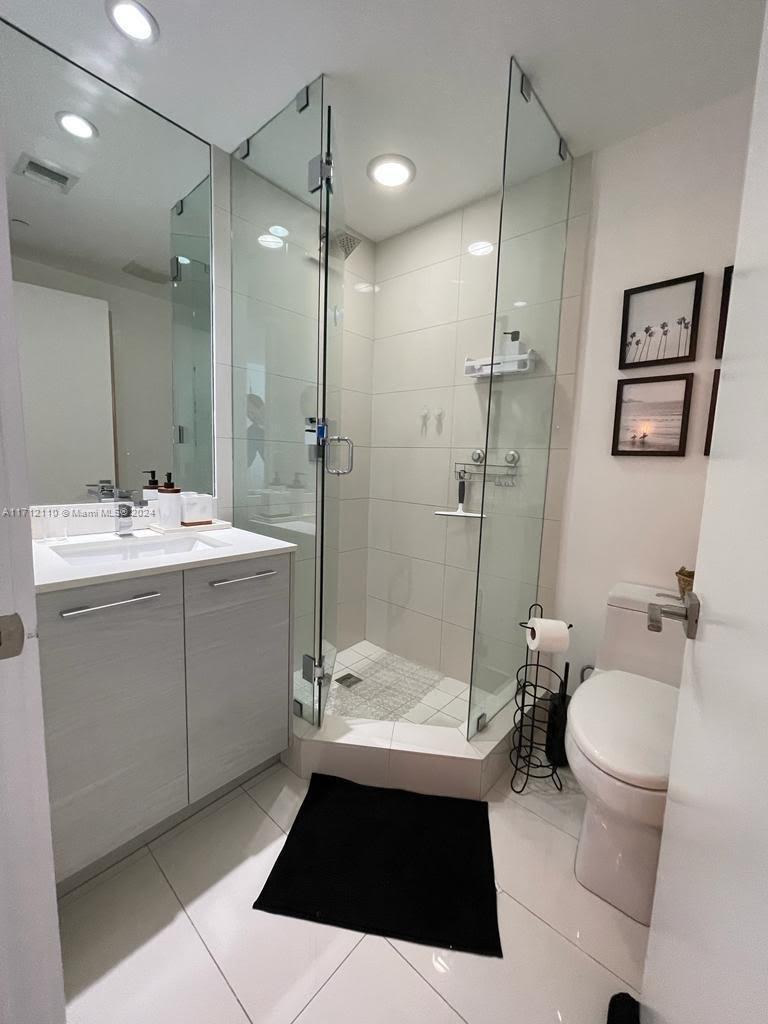 650 NE 32nd St 3606