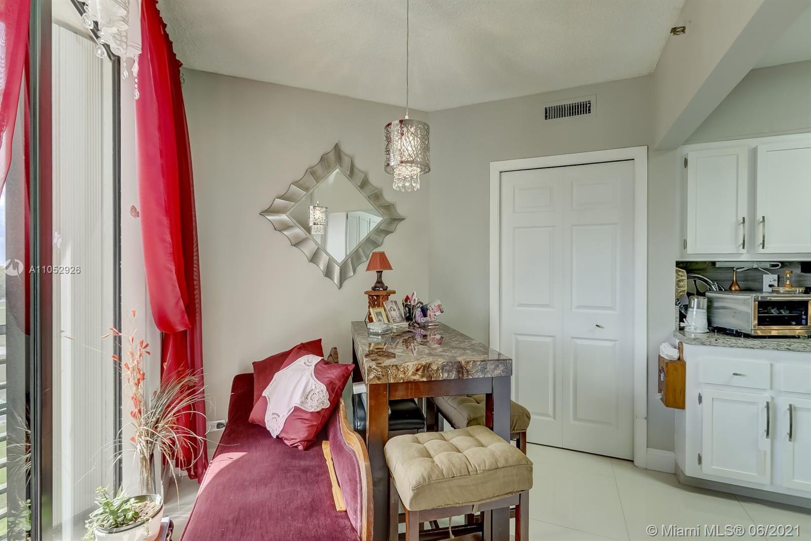 ENVIRON TOWERS 1 CONDO - Residential