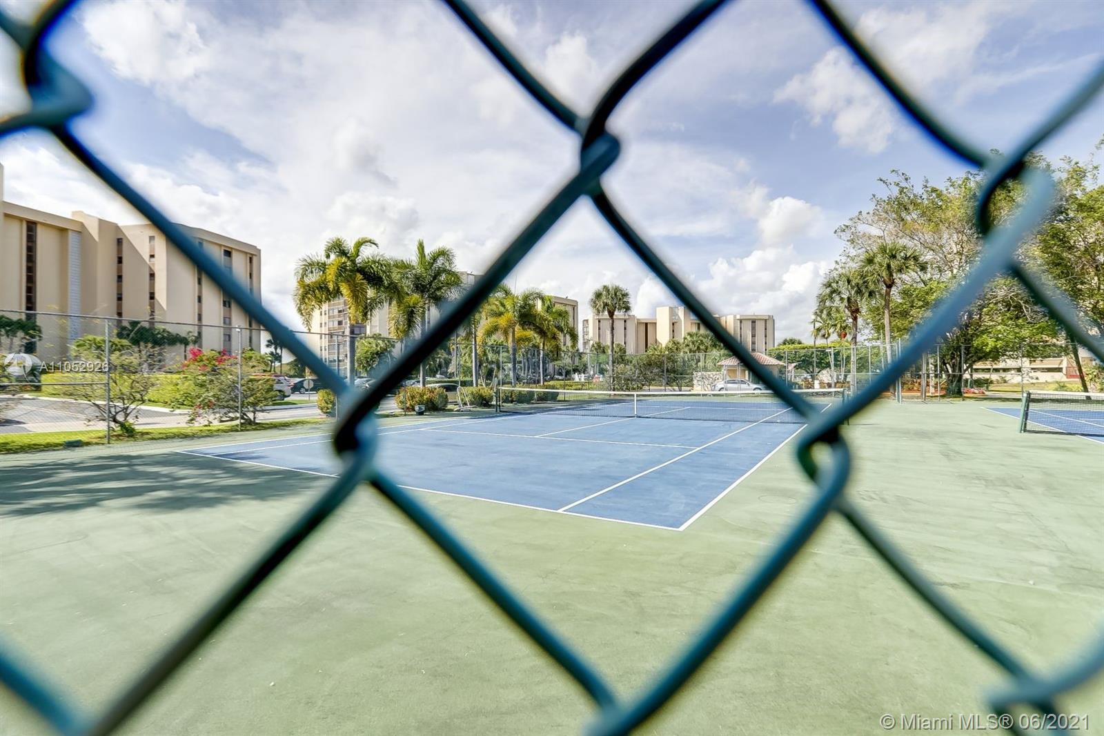 ENVIRON TOWERS 1 CONDO - Residential