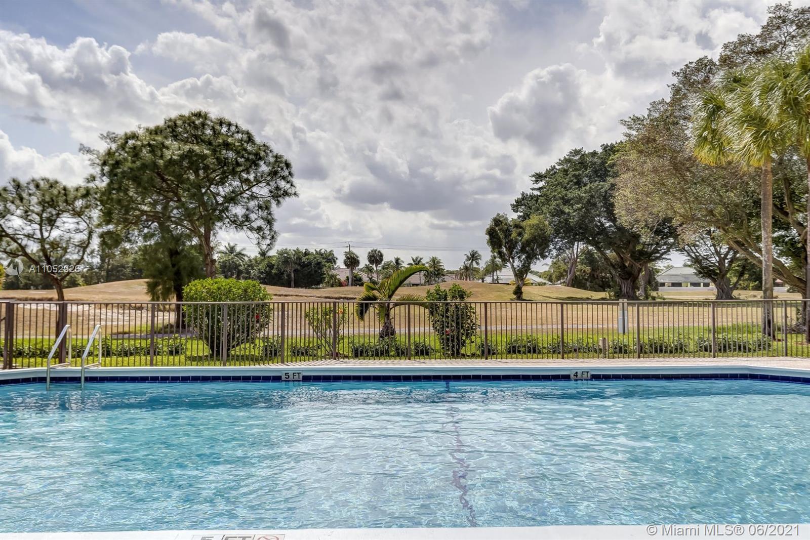 ENVIRON TOWERS 1 CONDO - Residential