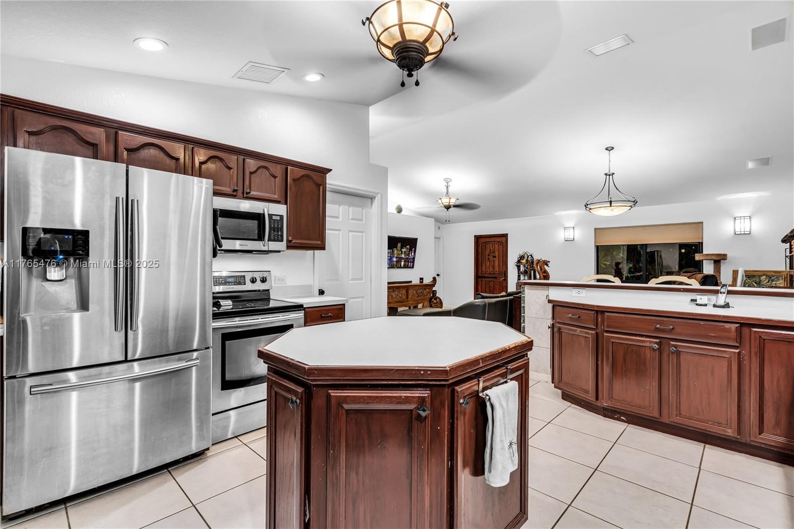 LARGO SOUND PARK - Residential