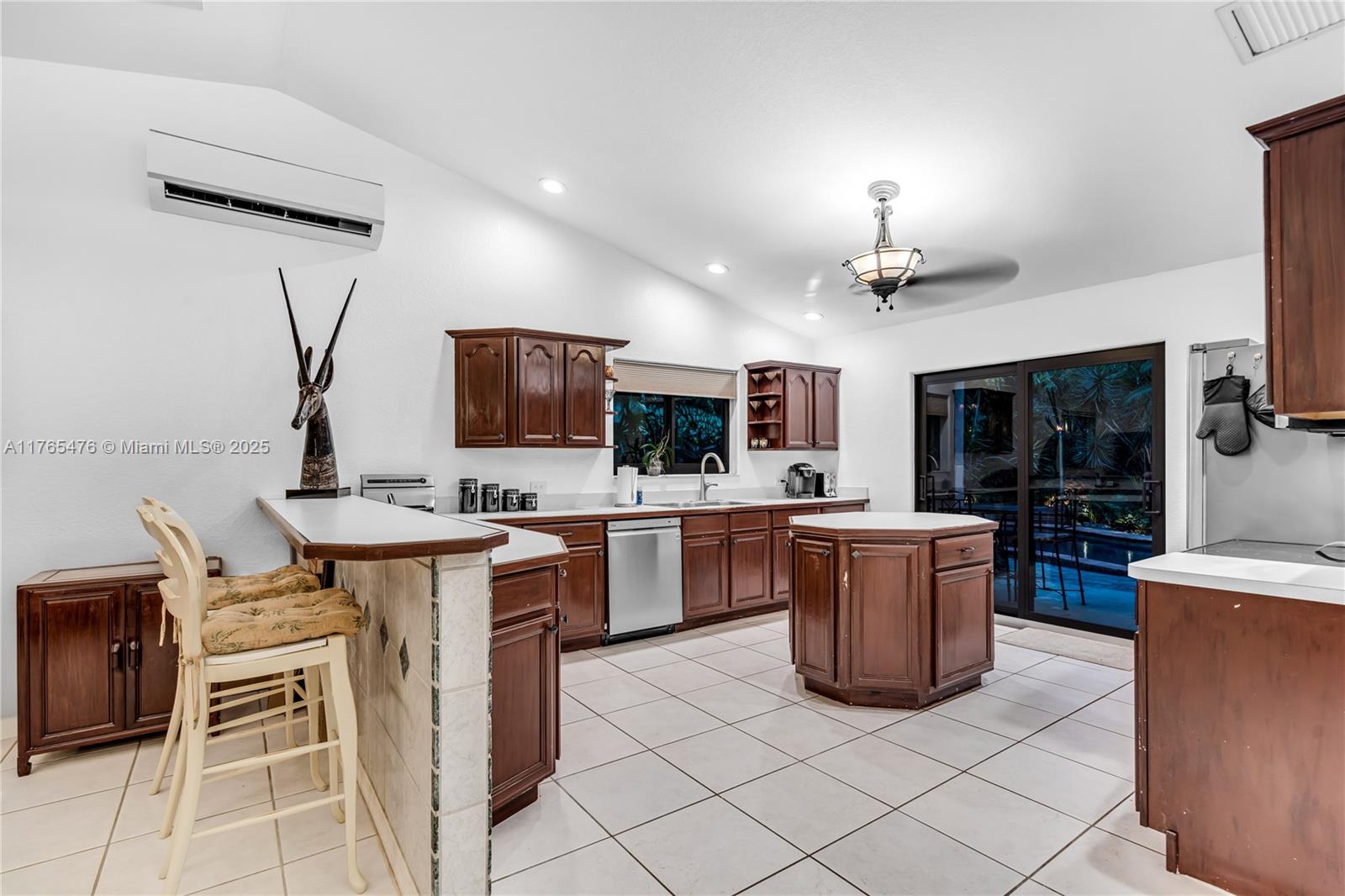 LARGO SOUND PARK - Residential