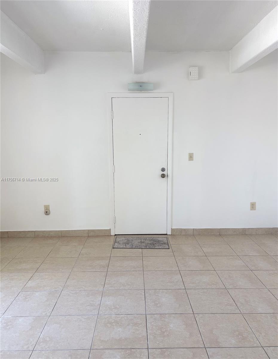 Property for Sale at Address Not Disclosed, Miami, Broward County, Florida - Bedrooms: 1 
Bathrooms: 1  - $245,000