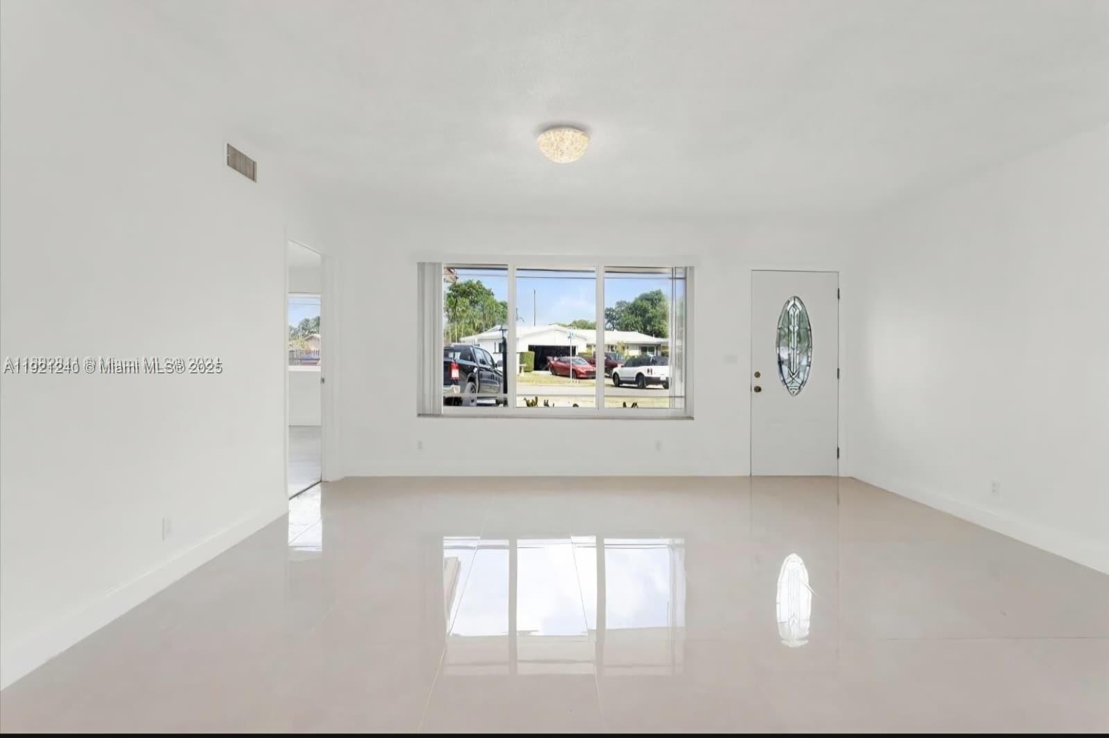 BOULEVARD PARK - Residential Lease