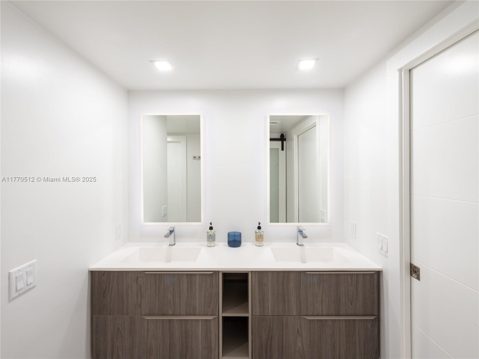 KEY COLONY NO 4 CONDO - Residential