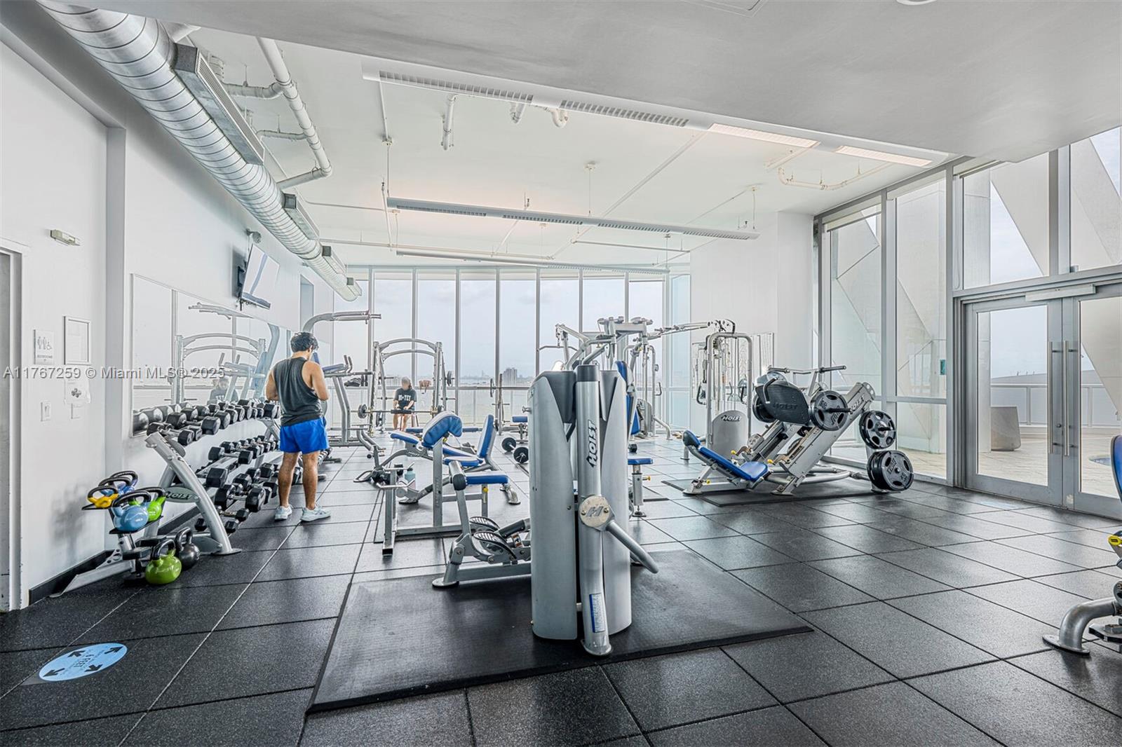 MARINABLUE CONDO - Residential