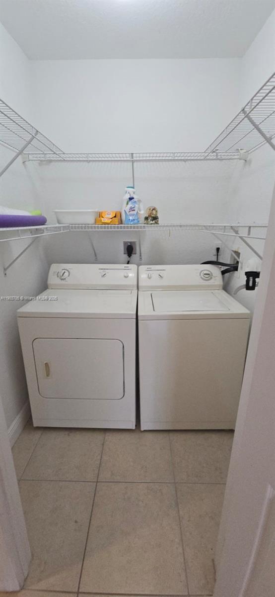 BREEZE OF GALLOWAY CONDO - Residential Lease