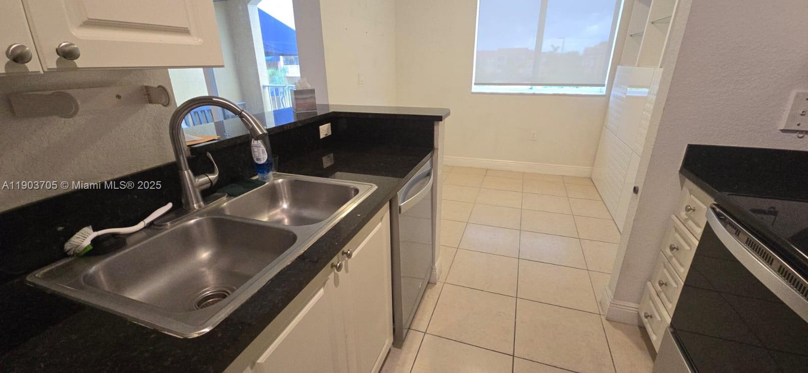 BREEZE OF GALLOWAY CONDO - Residential Lease