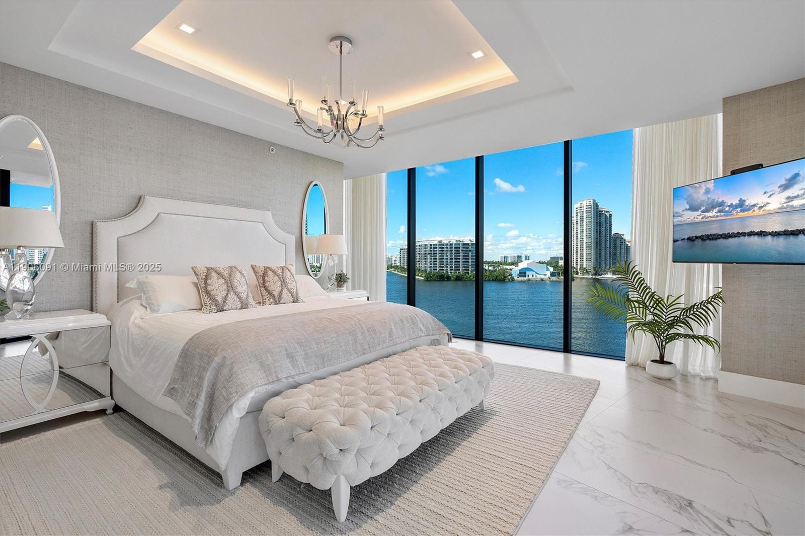 PRIVE CONDO - Residential