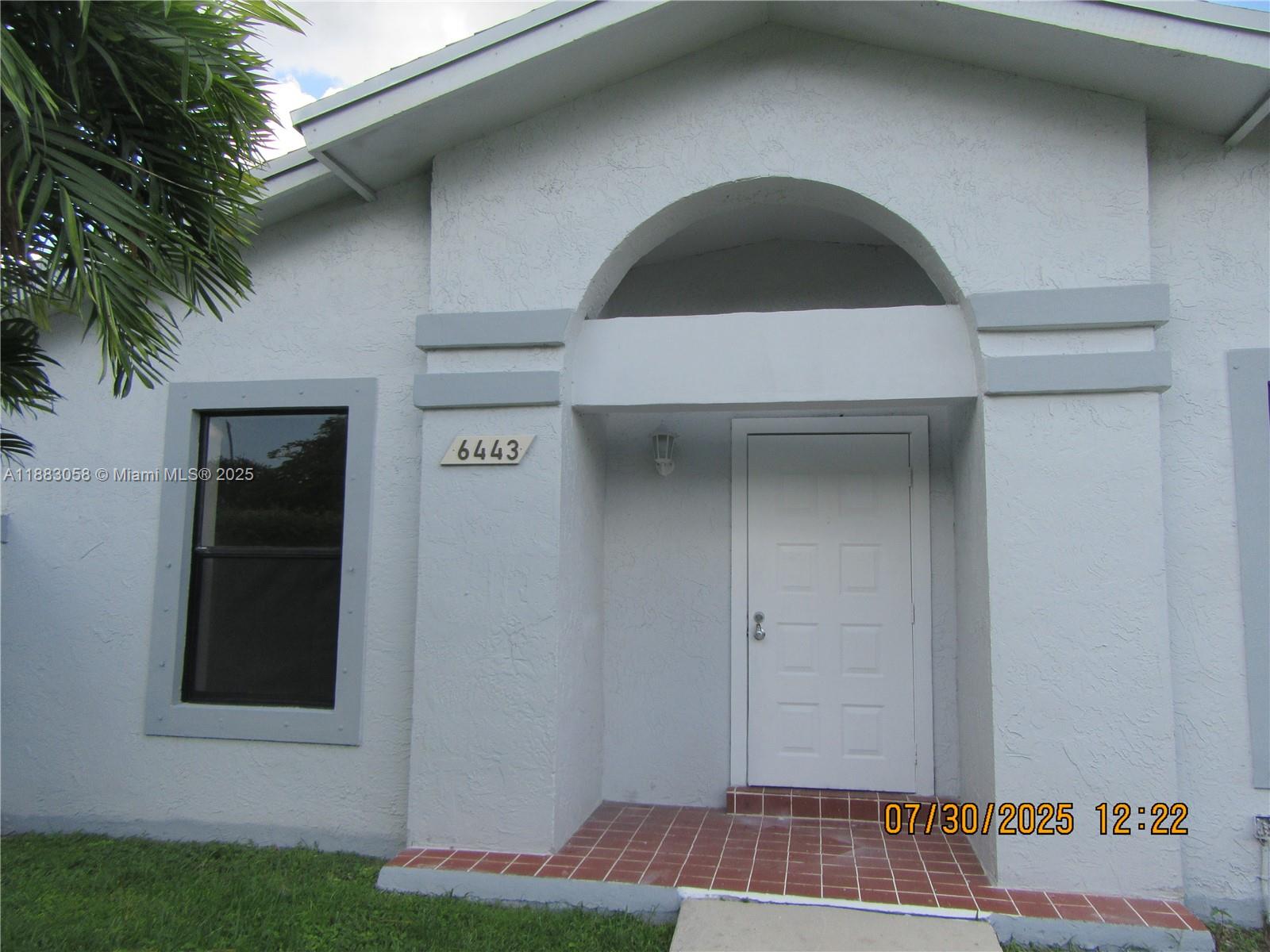 WESTWIND LAKES GARDEN HOM - Residential Lease