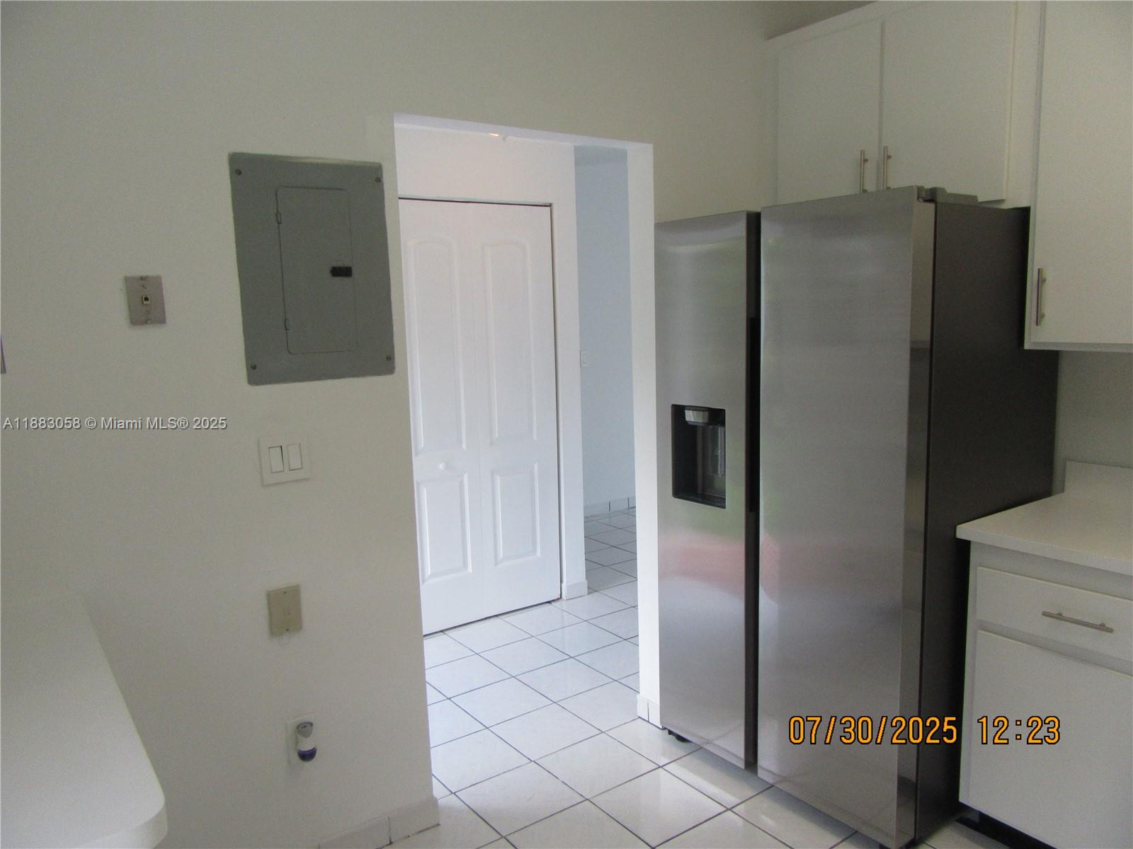 WESTWIND LAKES GARDEN HOM - Residential Lease