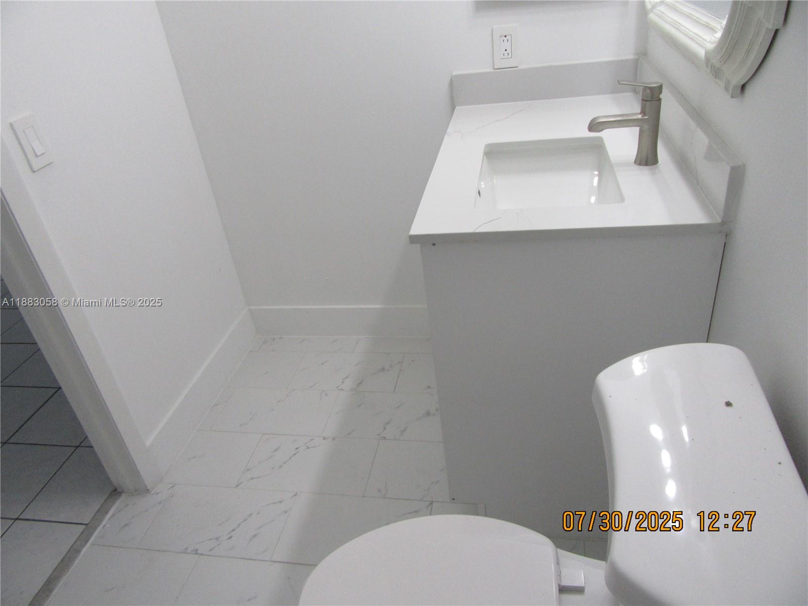 WESTWIND LAKES GARDEN HOM - Residential Lease