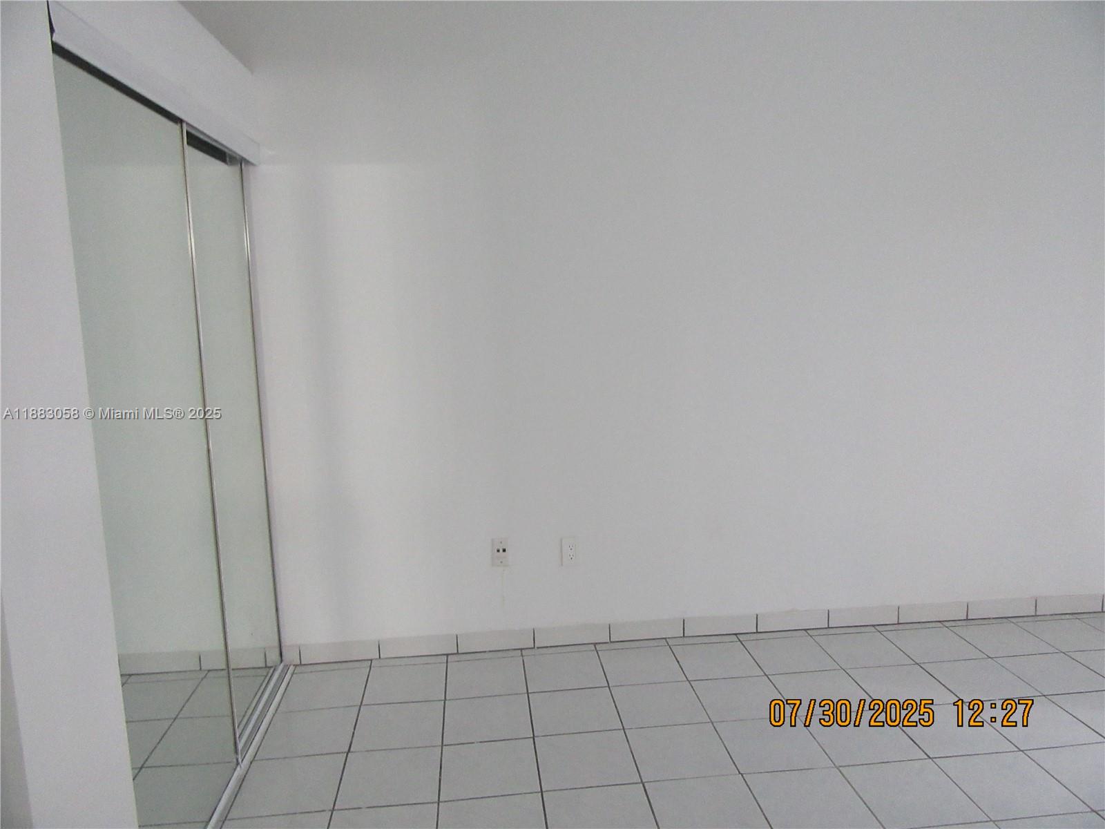 WESTWIND LAKES GARDEN HOM - Residential Lease