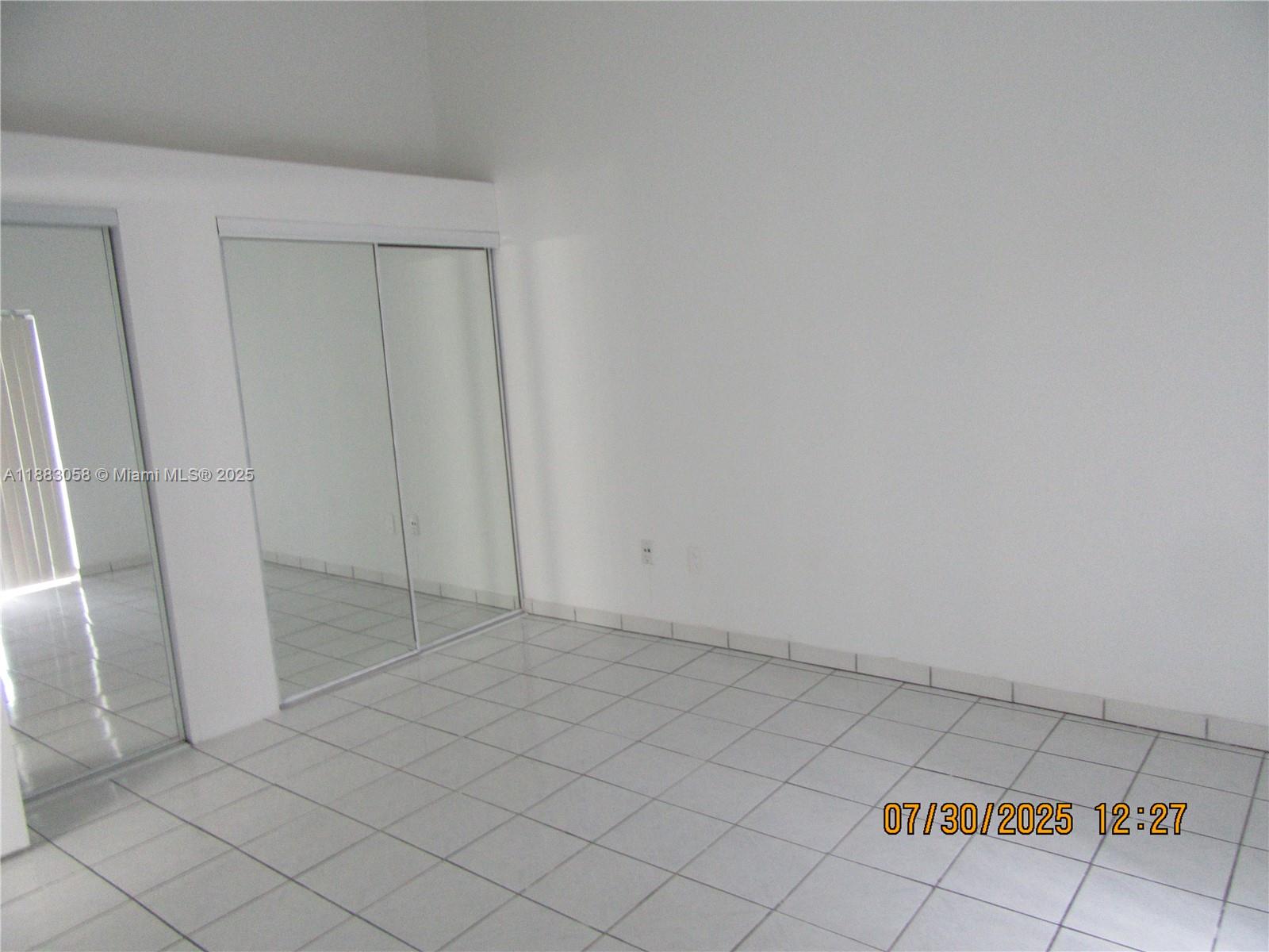 WESTWIND LAKES GARDEN HOM - Residential Lease