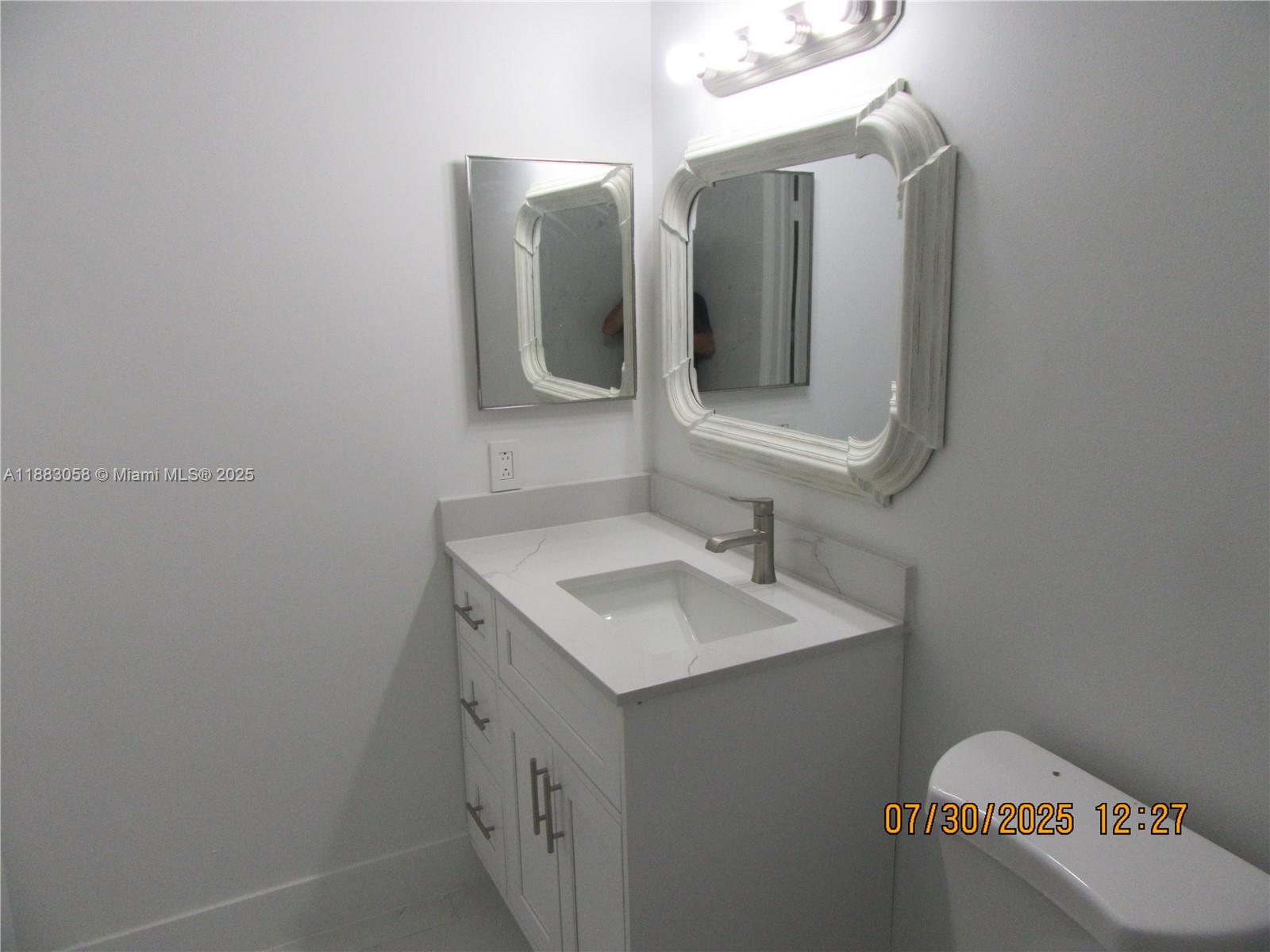 WESTWIND LAKES GARDEN HOM - Residential Lease