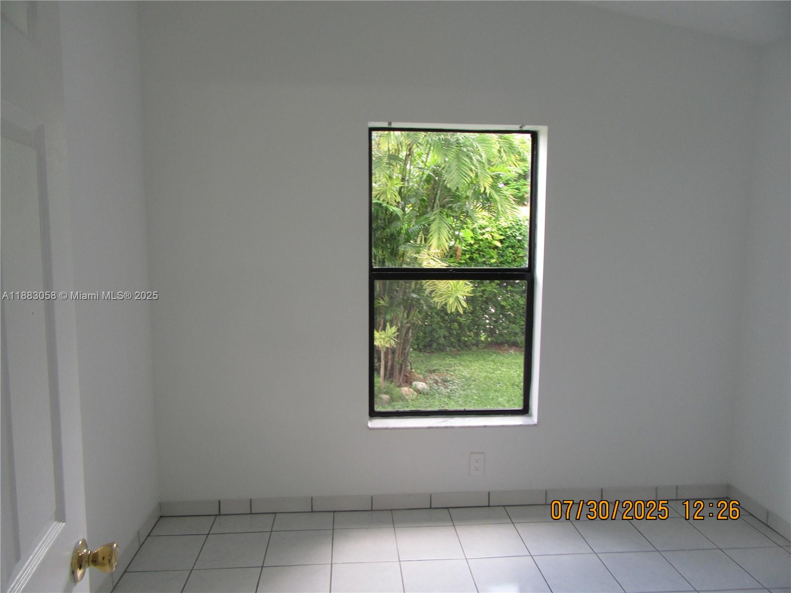WESTWIND LAKES GARDEN HOM - Residential Lease
