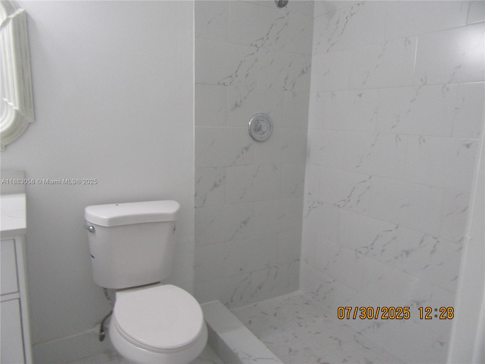 WESTWIND LAKES GARDEN HOM - Residential Lease
