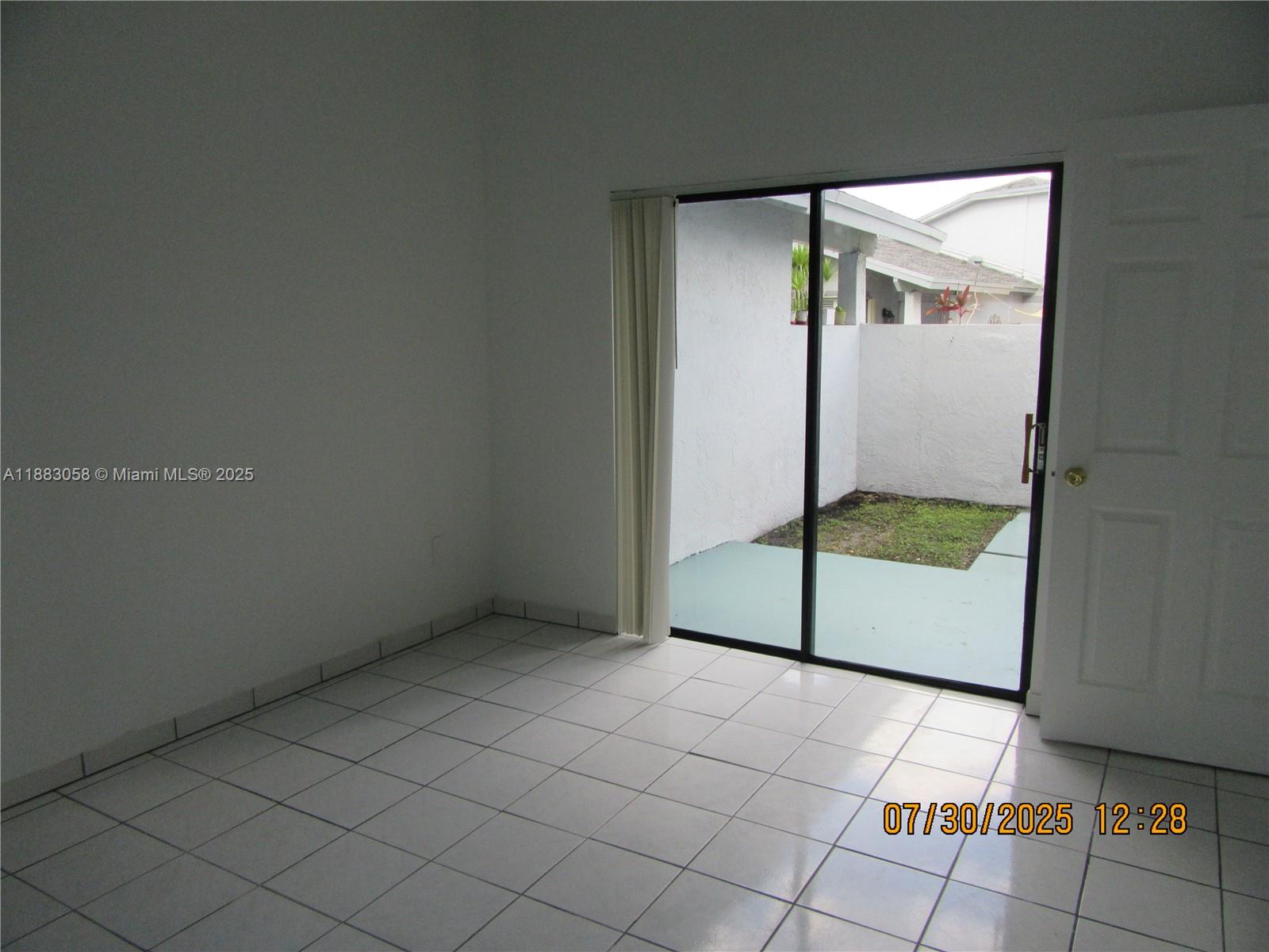 WESTWIND LAKES GARDEN HOM - Residential Lease