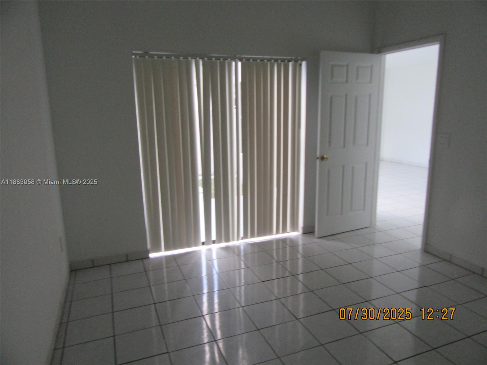 WESTWIND LAKES GARDEN HOM - Residential Lease