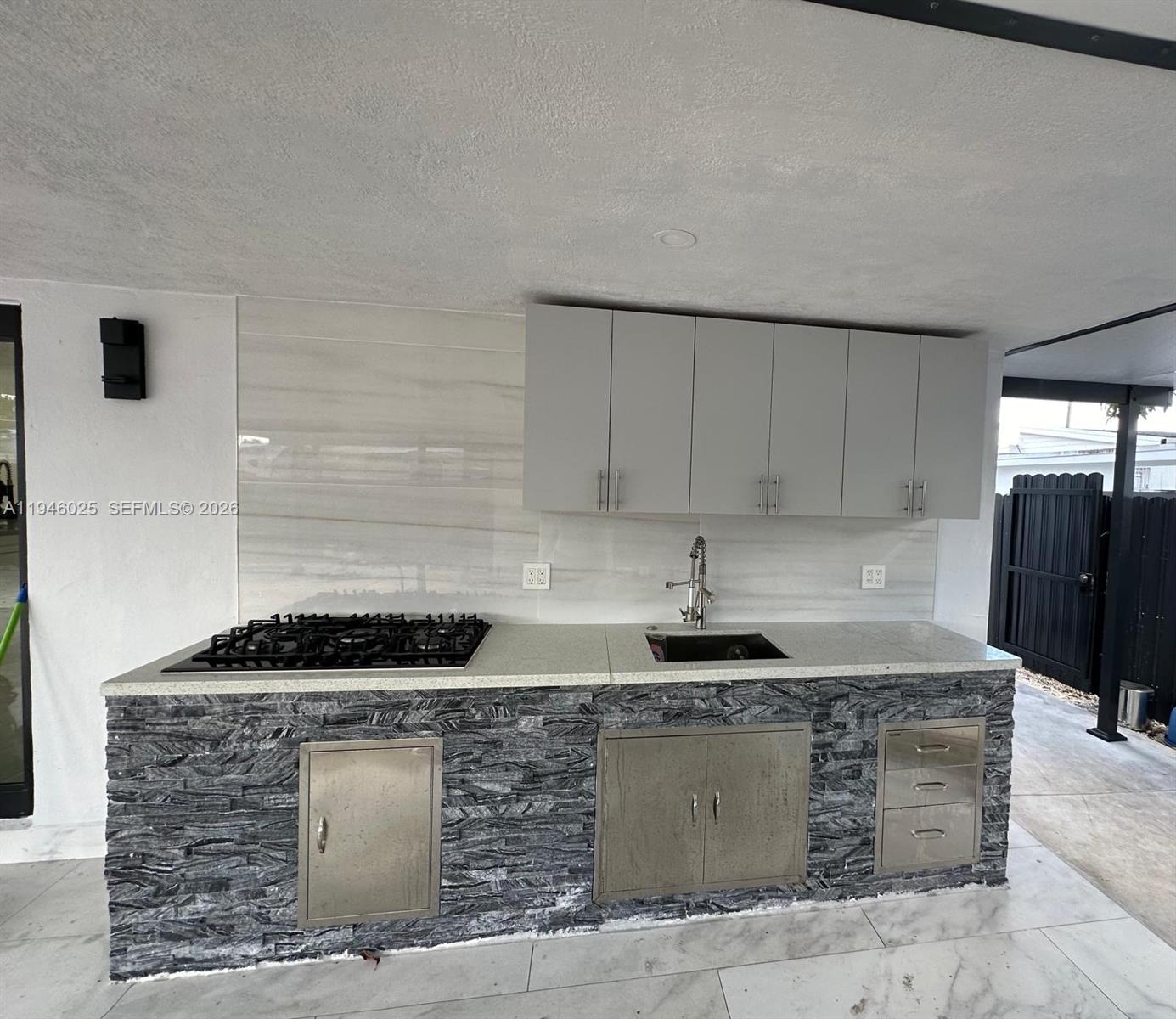 INGLESIDE PARK 1ST ADDN - Residential