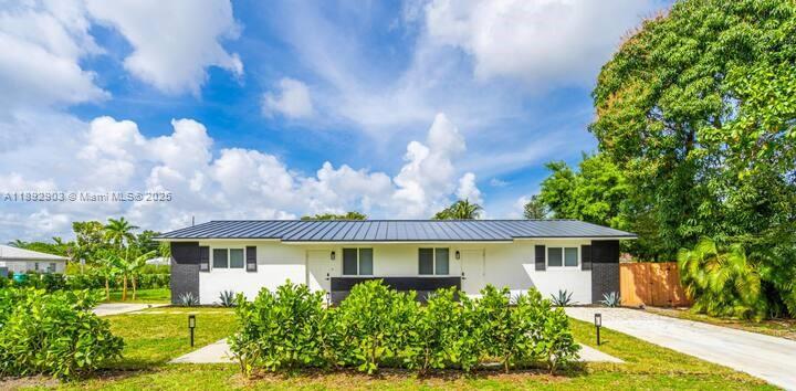 WAWRZYNIAK ACRES NORTH - Residential Lease