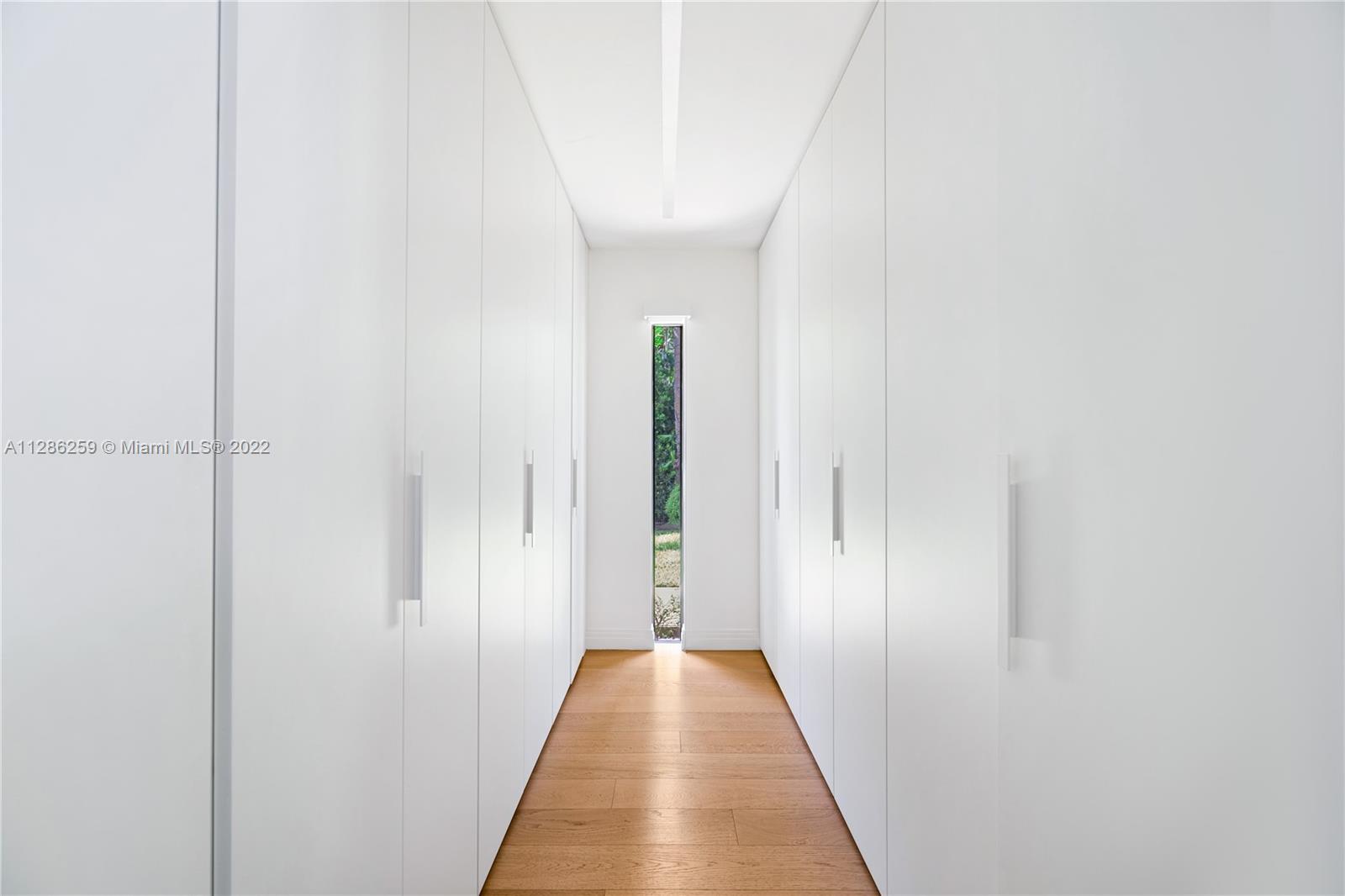 SUNSET ISLANDS-ISLAND NO - Residential