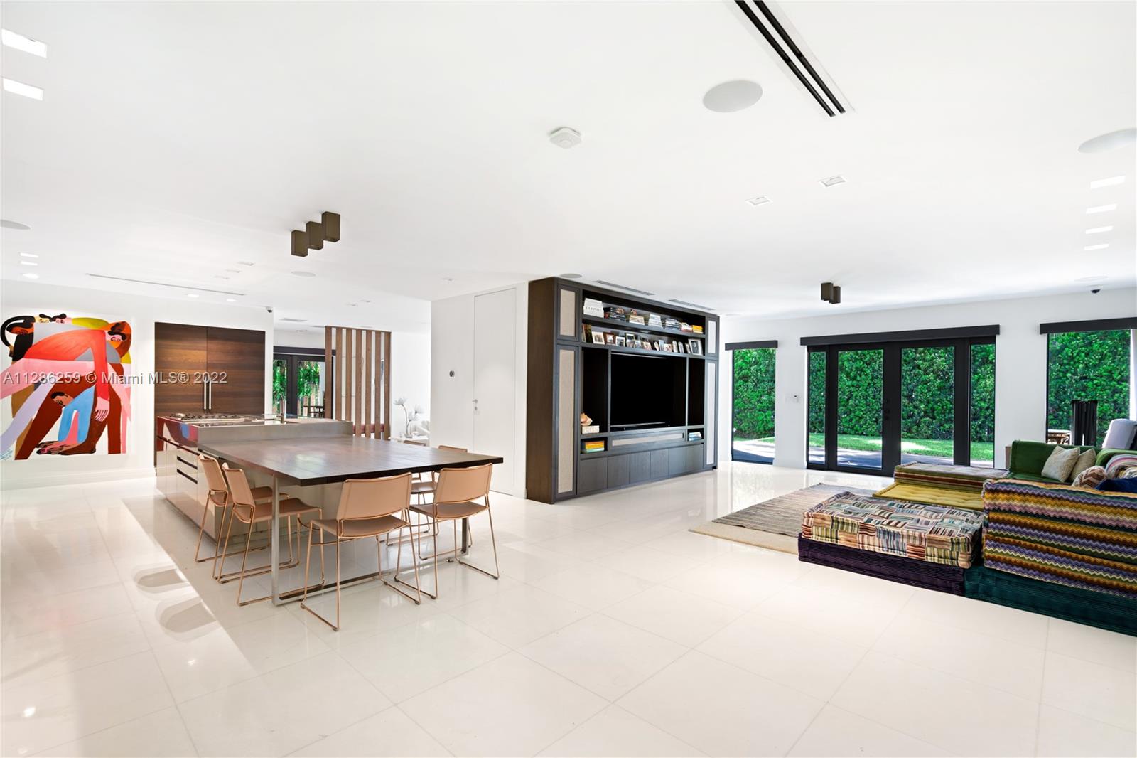 SUNSET ISLANDS-ISLAND NO - Residential