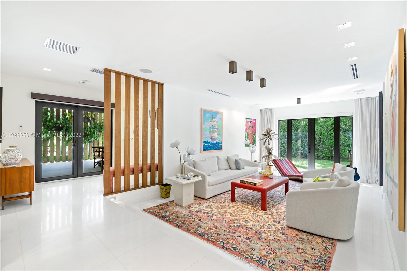 SUNSET ISLANDS-ISLAND NO - Residential