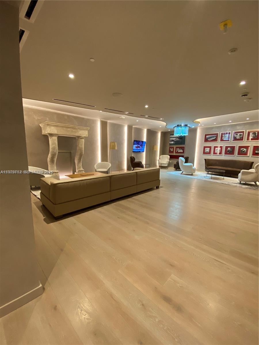 BRICKELL FLATIRON CONDO - Residential