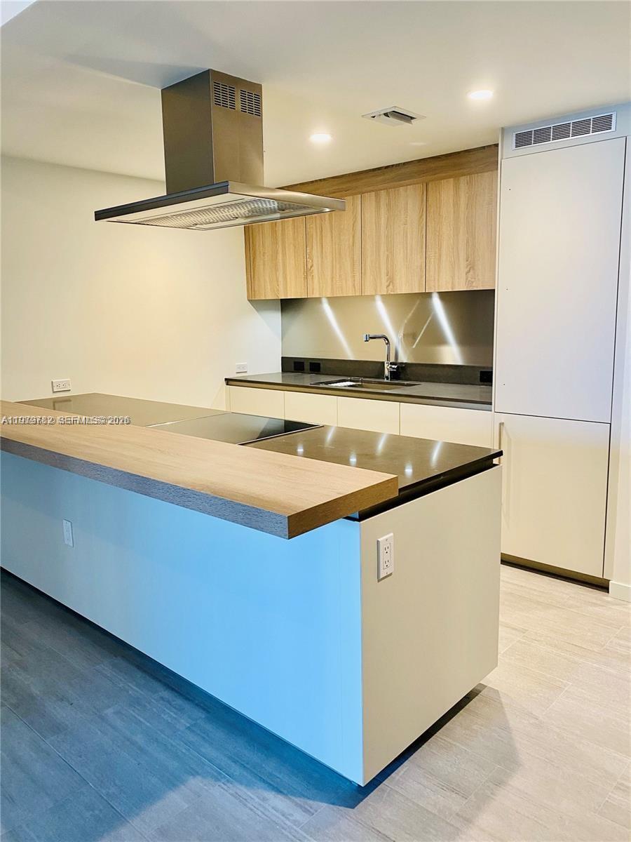 BRICKELL FLATIRON CONDO - Residential