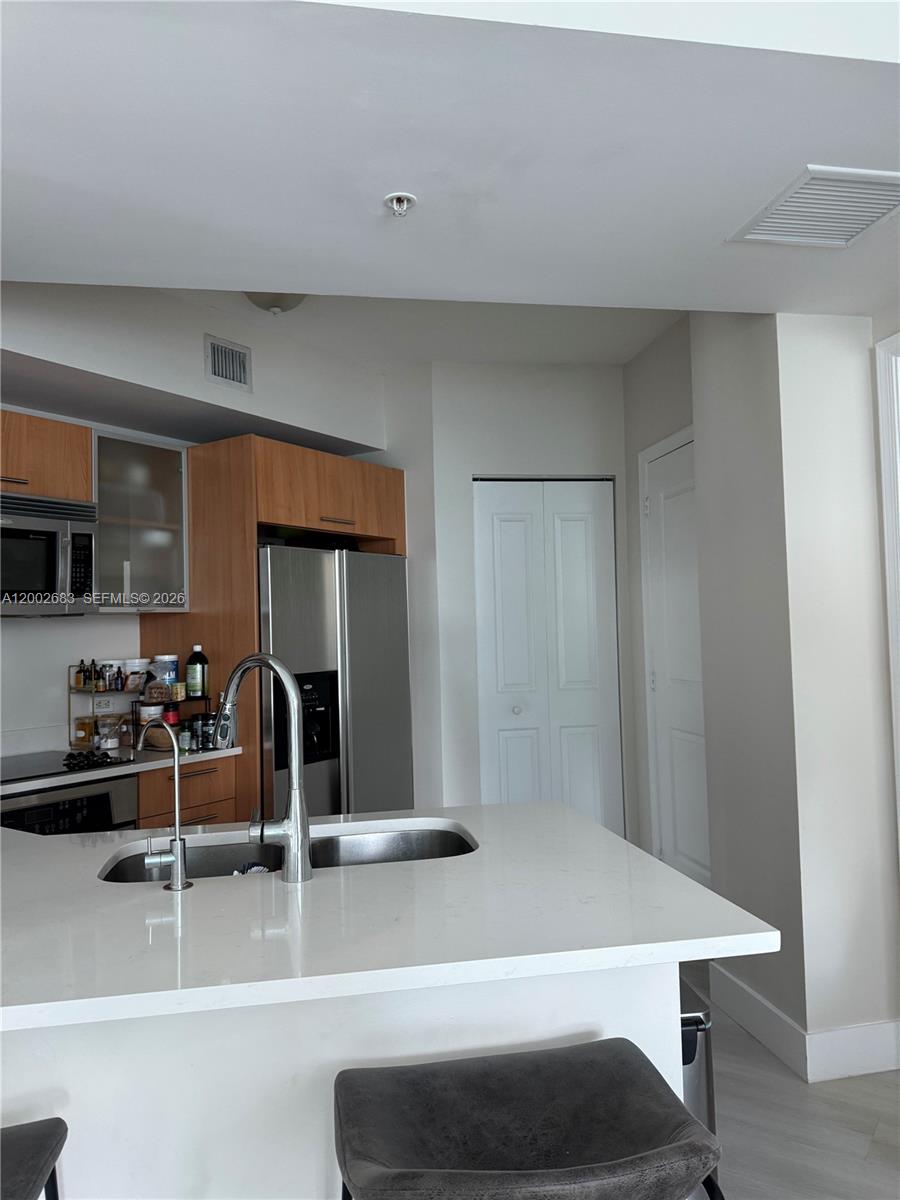 PLATINUM CONDO - Residential