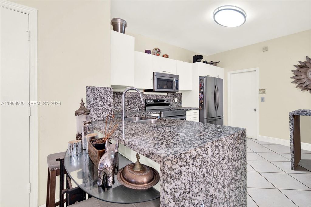 Photo of 2050 Madeira Dr, Weston, FL 33327 (MLS # A11986920)